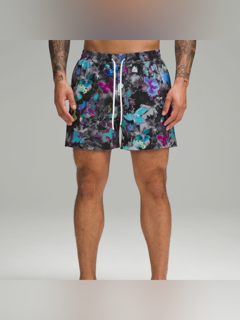 LULULEMON Lined Pool shorts 5” in MULTI-BLUE
